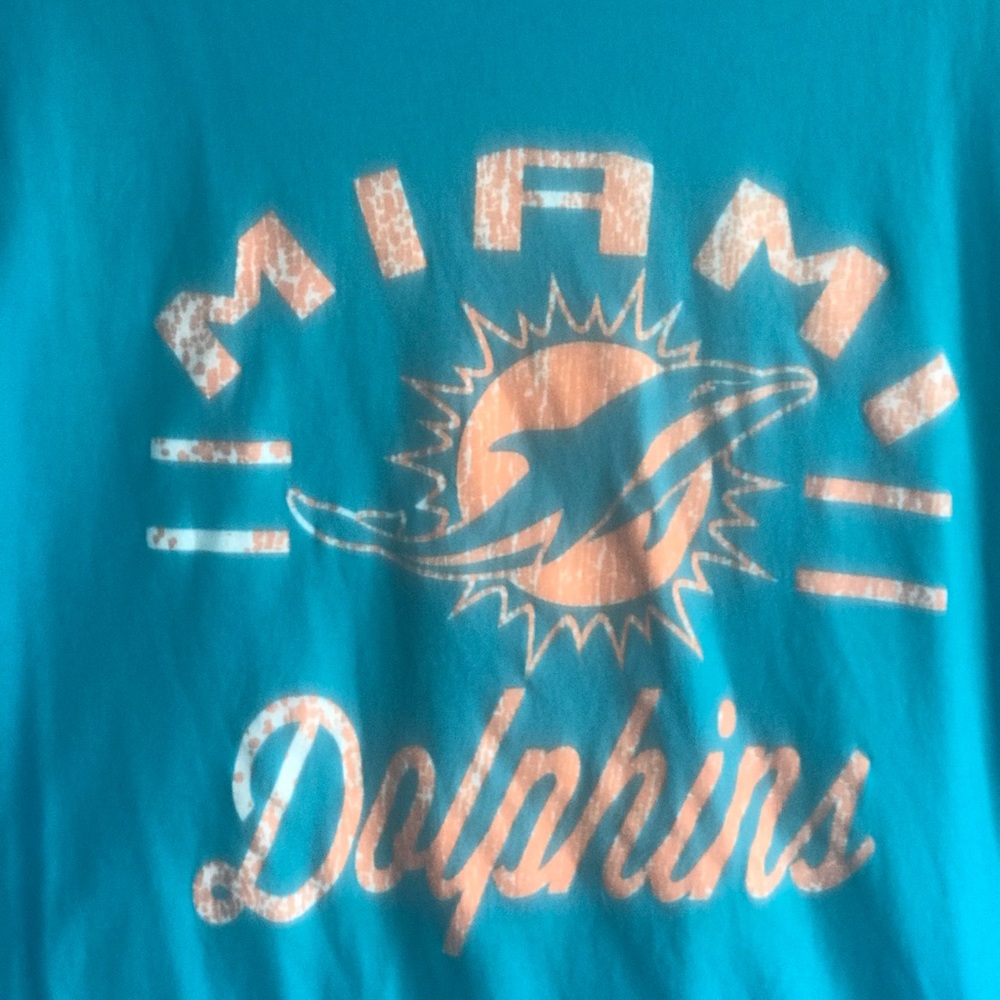 Miami Dolphins T shirt cotton  shortsleeves good condition